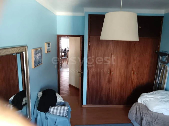 Prédio para Venda em Valado dos Frades Foto 14