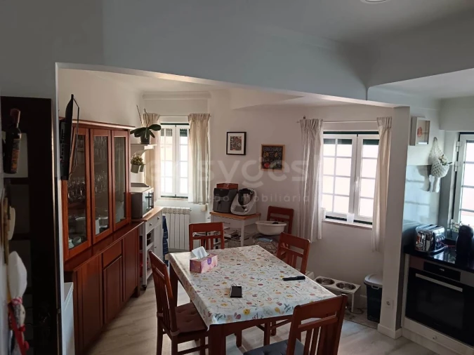 Prédio para Venda em Valado dos Frades Foto 17