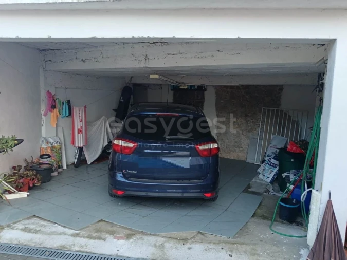 Prédio para Venda em Valado dos Frades Foto 25