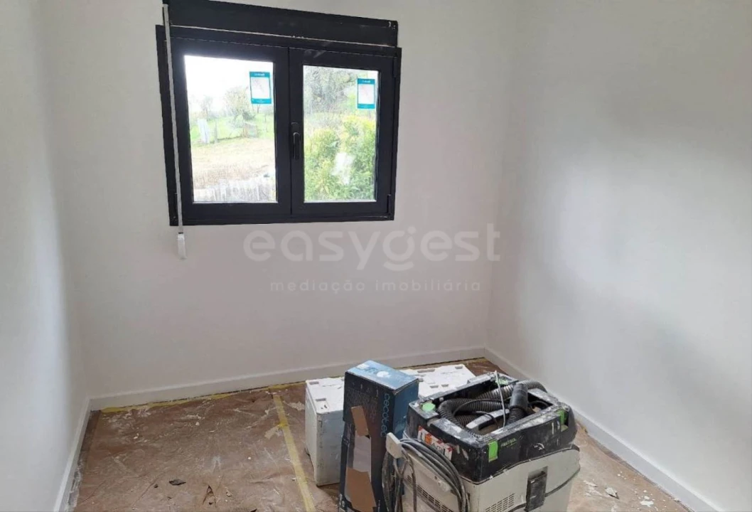 Moradia T3 para Venda em Espite Foto 5