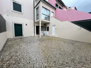 Moradia T2 para Venda em São João Baptista e Santa Maria dos Olivais