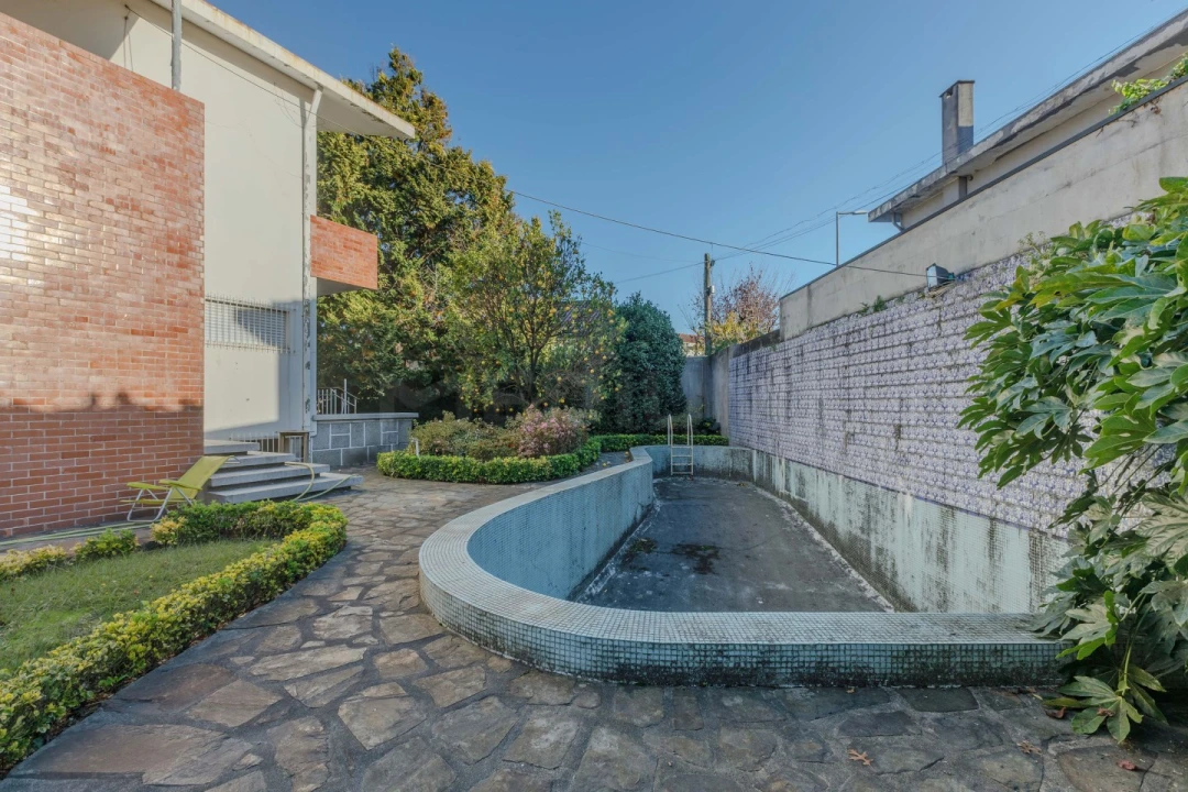 Moradia T5 para Venda em Vila Nova de Famalicão e Calendário Foto 3