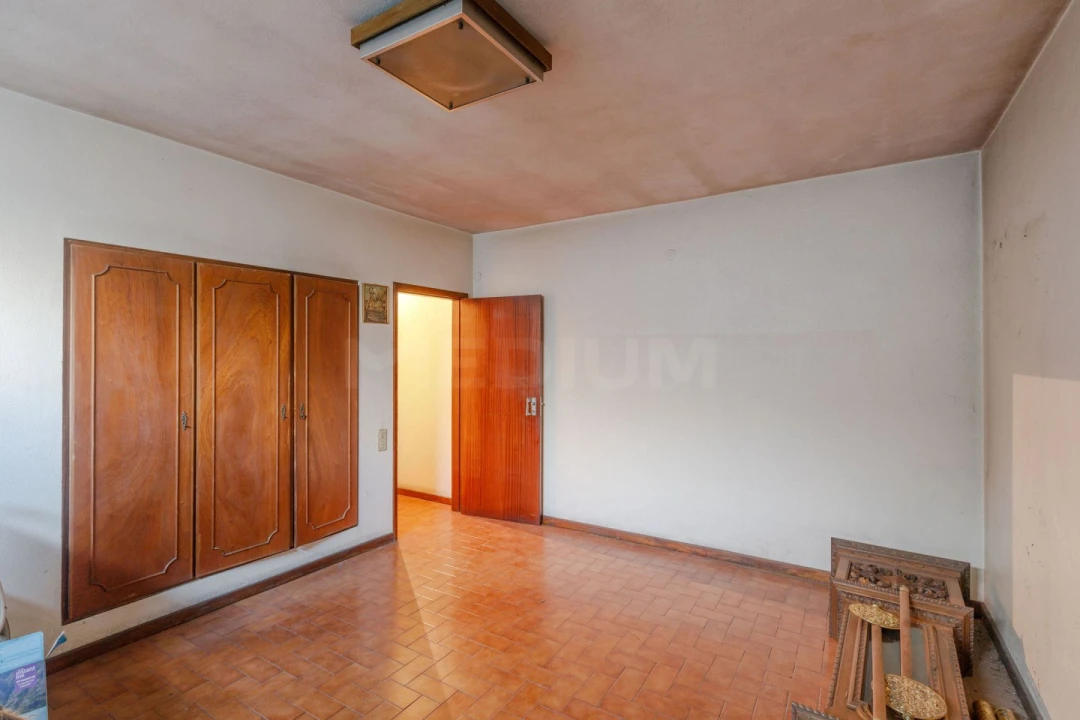 Moradia T5 para Venda em Vila Nova de Famalicão e Calendário Foto 27