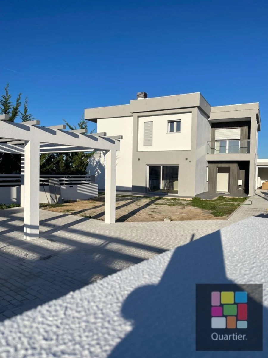 Moradia T4 para Venda em Azeitão (São Lourenço e São Simão)