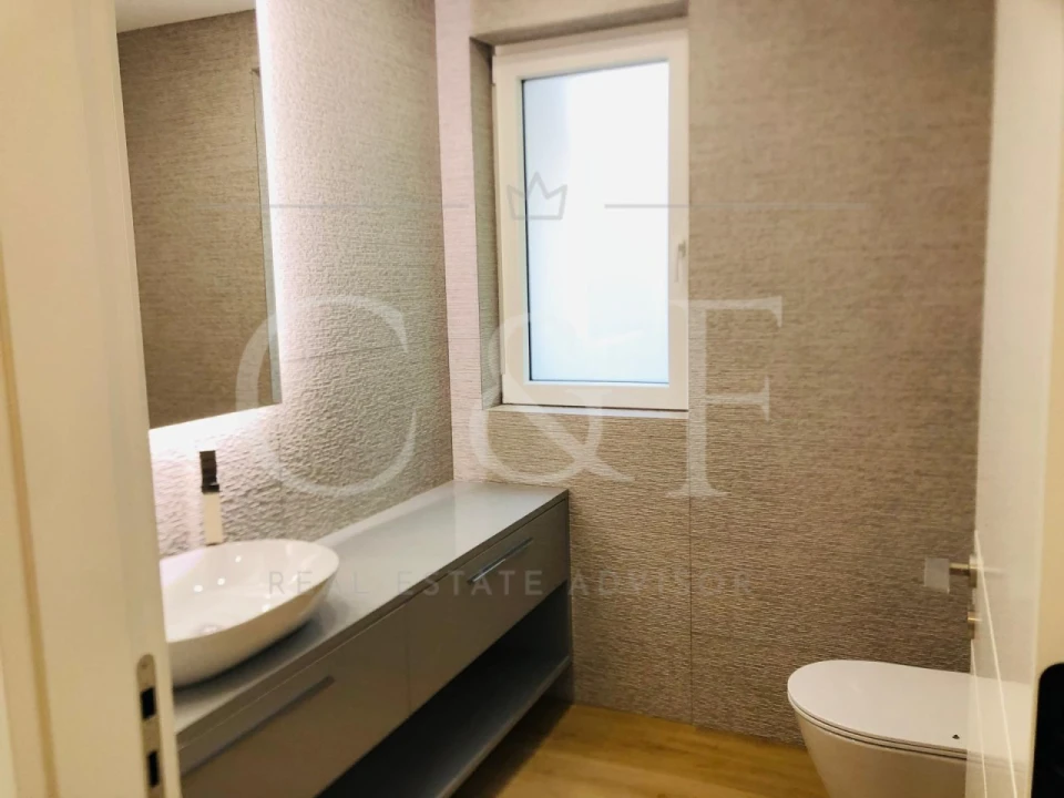 Apartamento T4 para Venda em Carcavelos e Parede Foto 14