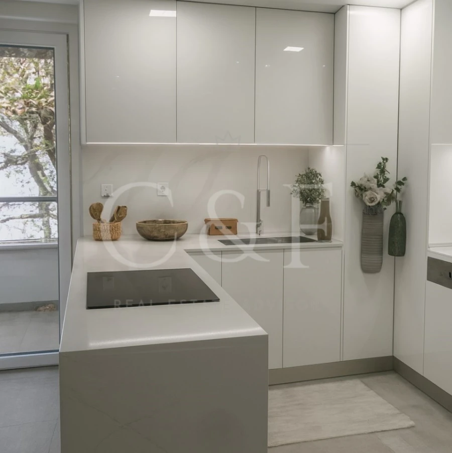 Apartamento T4 para Venda em Carcavelos e Parede Foto 5