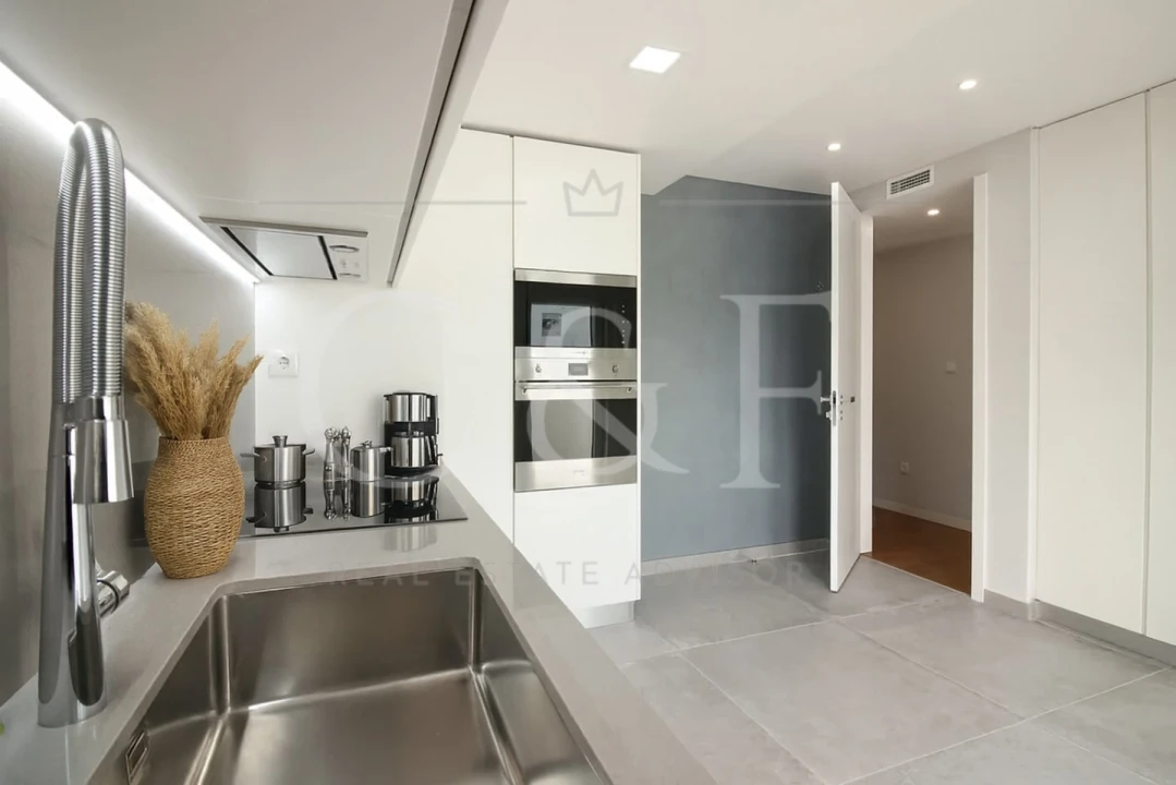 Apartamento T3 para Venda em Carcavelos e Parede Foto 3