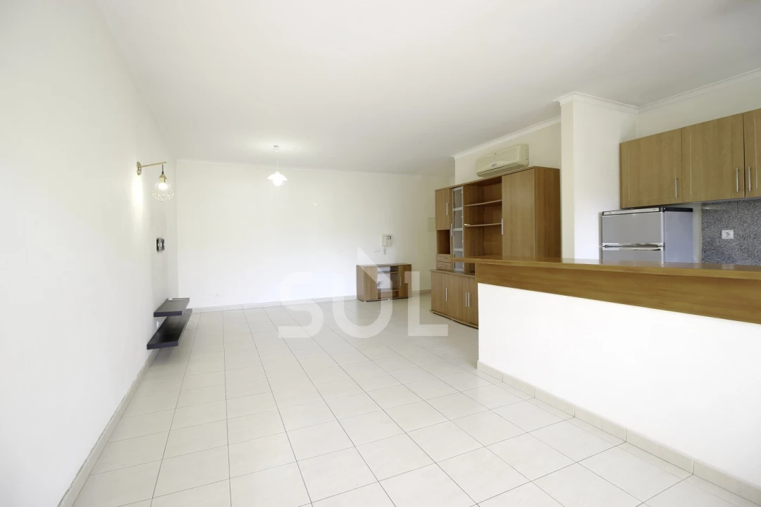 Apartamento T1 para Venda em Portimão Foto 1