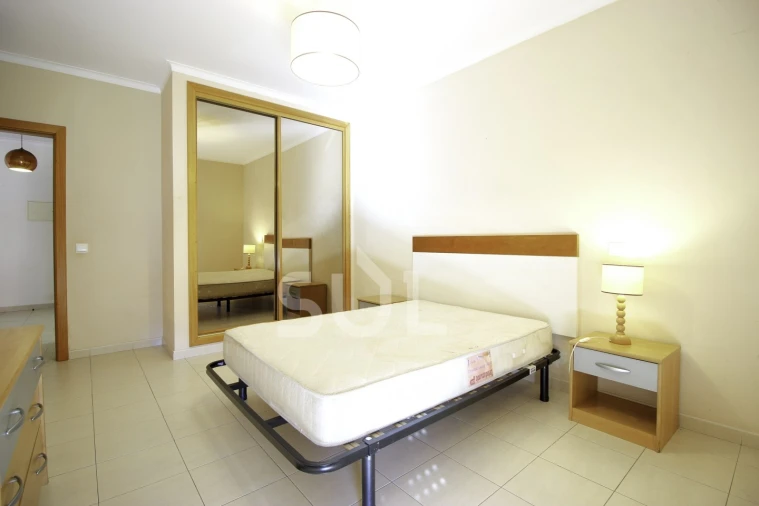 Apartamento T1 para Venda em Portimão Foto 3