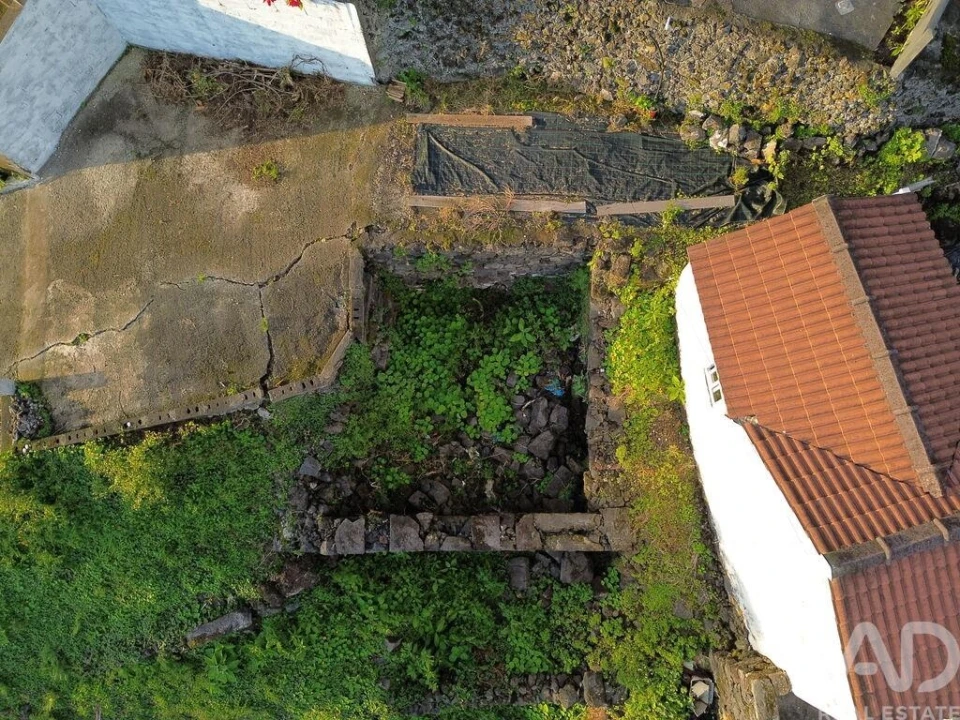 Moradia T2 para Venda em Ribeiras Foto 19