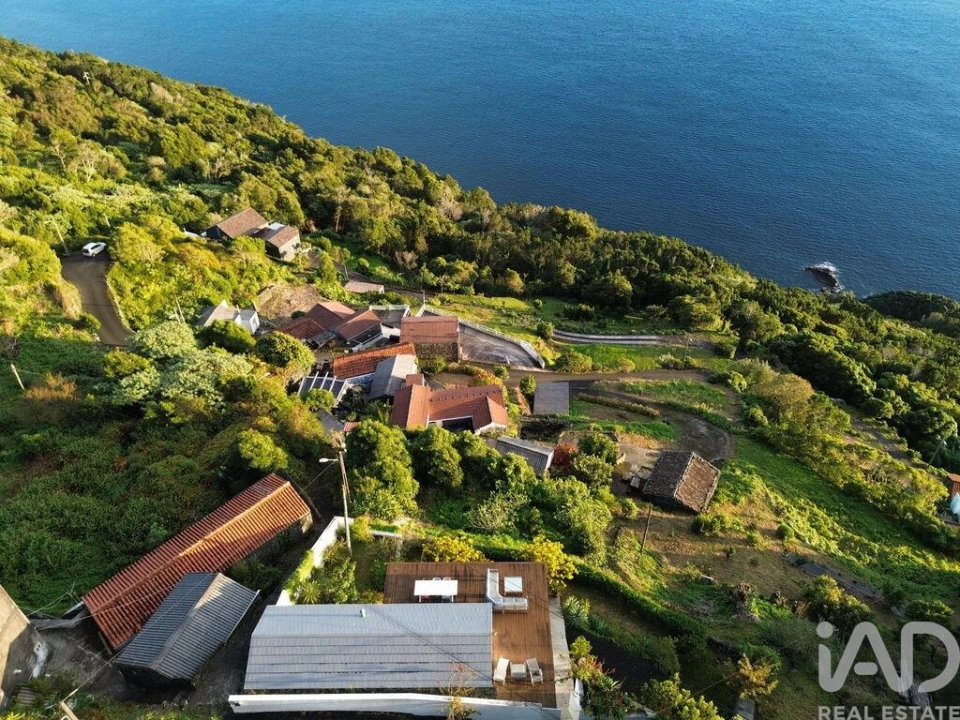 Moradia T2 para Venda em Ribeiras Foto 13