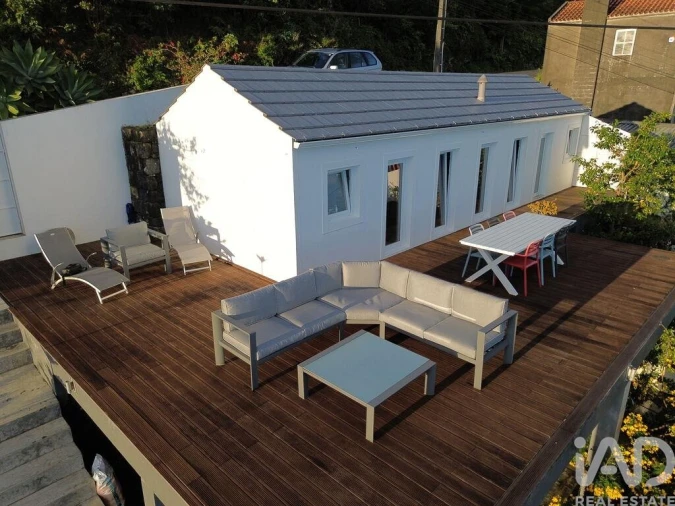 Moradia T2 para Venda em Ribeiras Foto 3