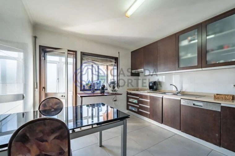 Apartamento T3 para Venda em Cidade da Maia Foto 12