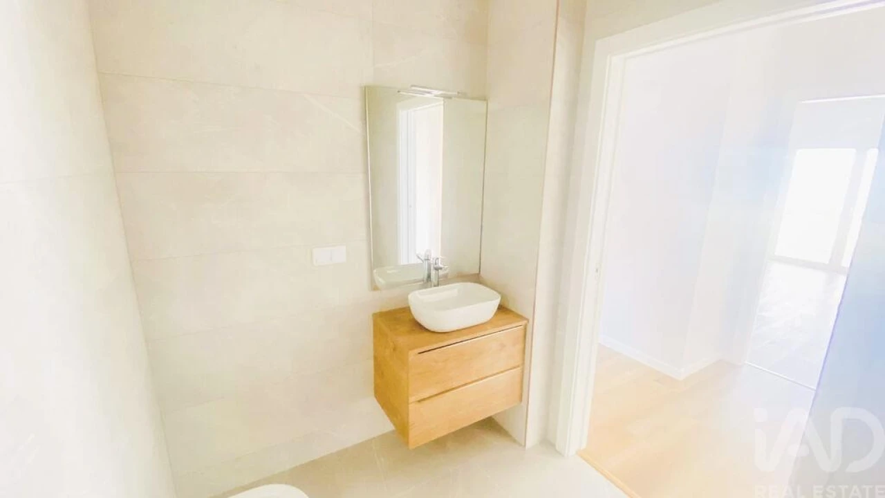 Moradia T4 para Venda em Santo Isidoro Foto 14