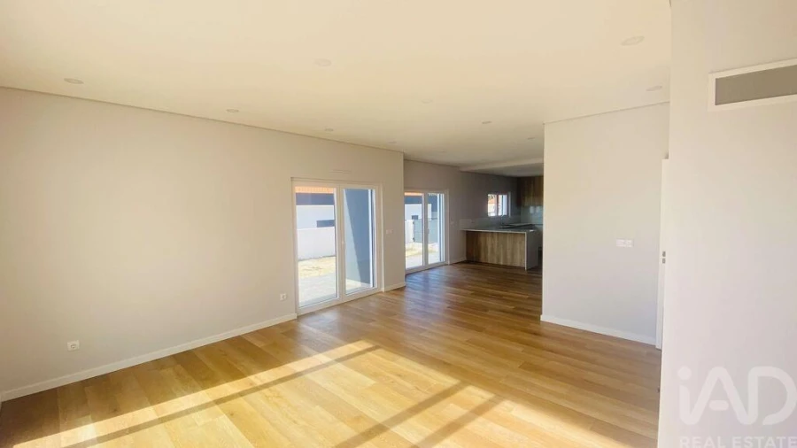 Moradia T4 para Venda em Ericeira Foto 8