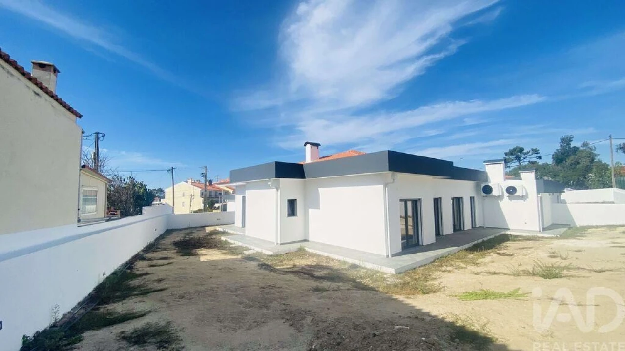 Moradia T4 para Venda em Santo Isidoro Foto 27