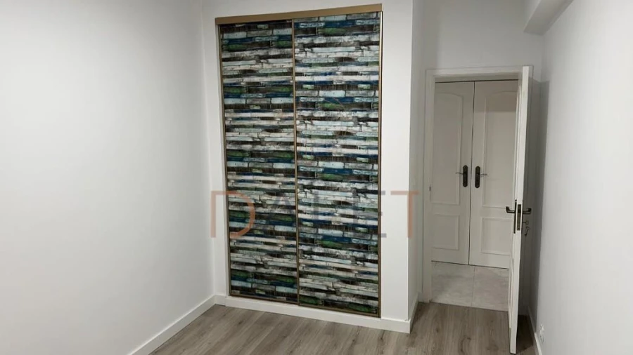 Apartamento T5 para Venda em Moita Foto 6