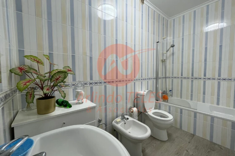 Apartamento T2 para Venda em Biscoitos Foto 25