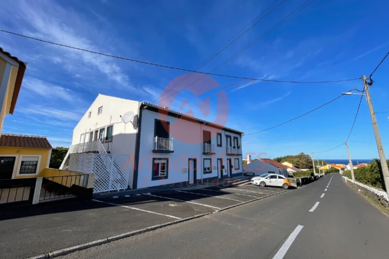 Apartamento T2 para Venda em Biscoitos Foto 10