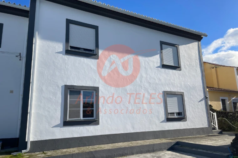 Apartamento T2 para Venda em Biscoitos Foto 6