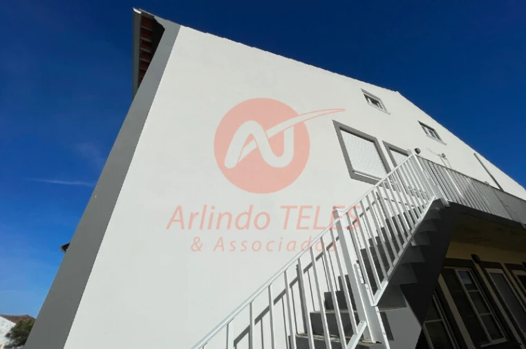 Apartamento T2 para Venda em Biscoitos Foto 5