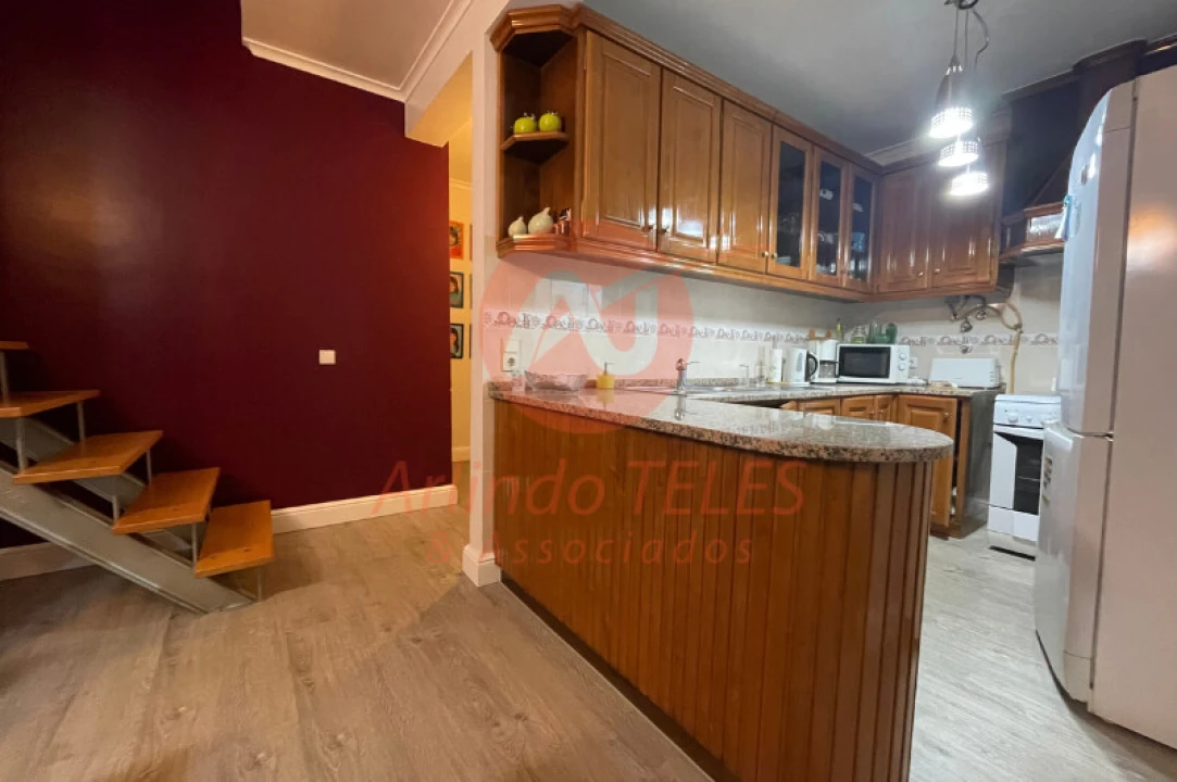 Apartamento T2 para Venda em Biscoitos Foto 12