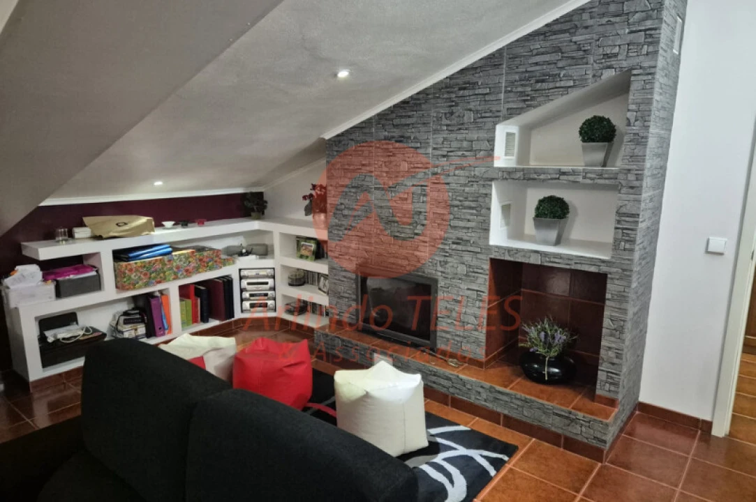 Apartamento T2 para Venda em Biscoitos Foto 29