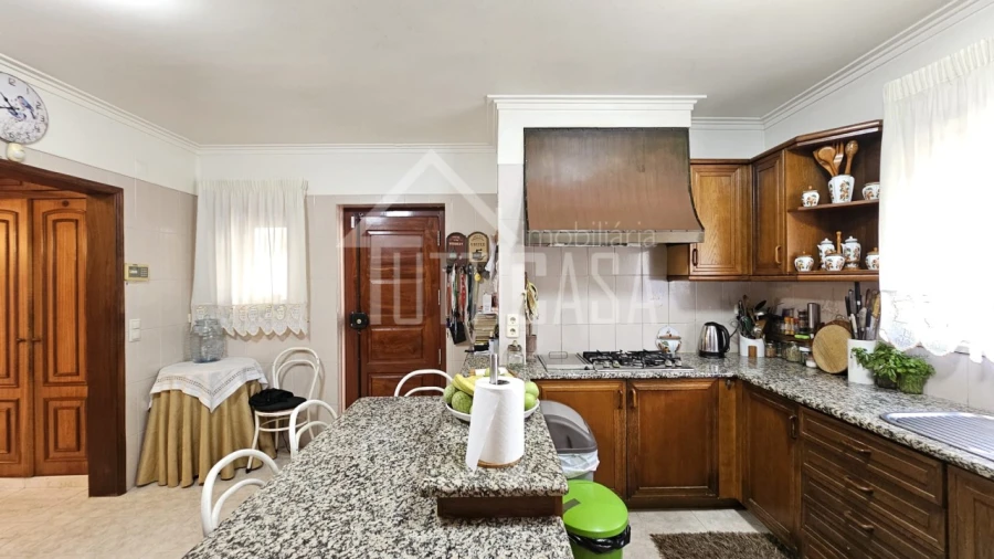 Quinta T6 para Venda em Loures Foto 27