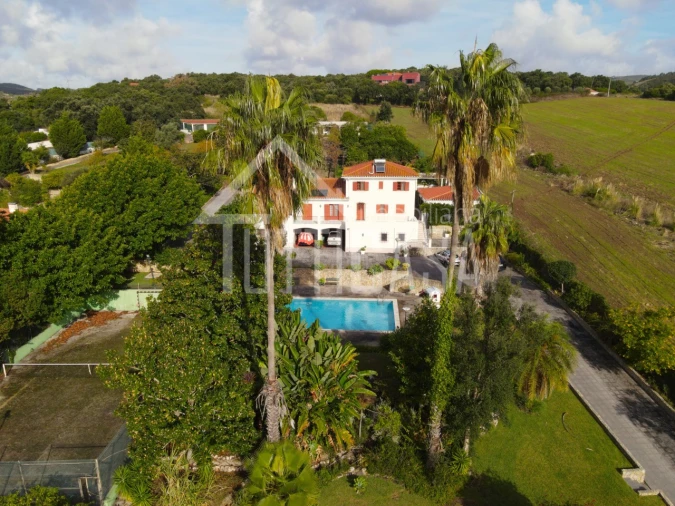 Quinta T6 para Venda em Loures Foto 2