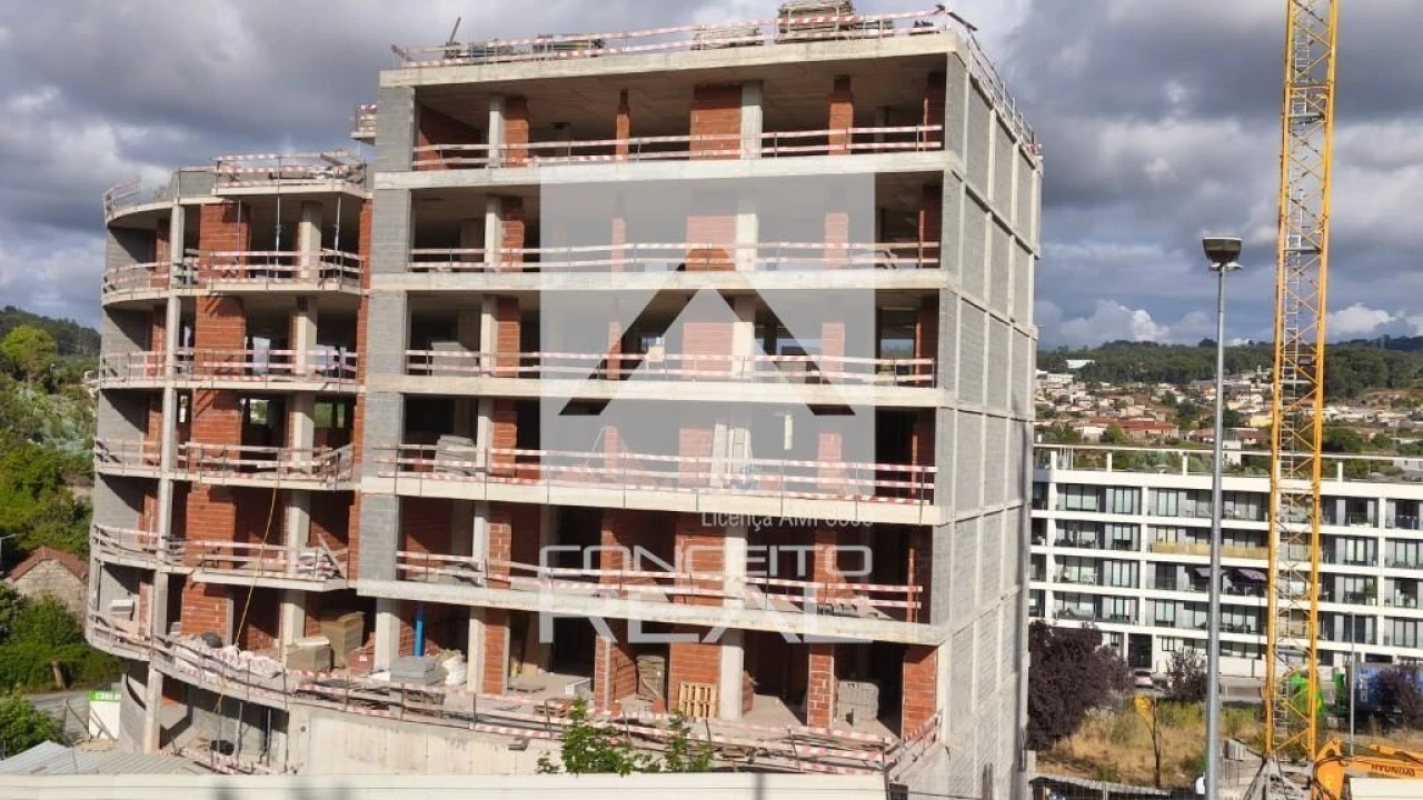 Apartamento T3 para Venda em Lordelo Foto 5