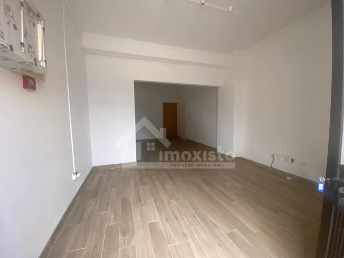 Loja para Arrendamento em Ansião Foto 2