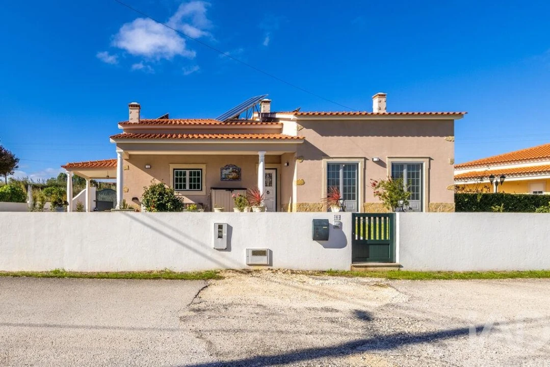 Moradia T3 para Venda em Nossa Senhora do Pópulo, Coto e São Gregório Foto 3