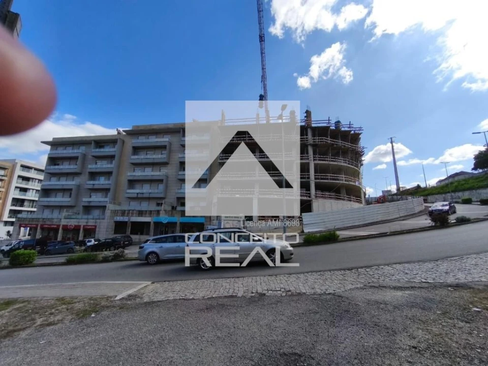 Apartamento T3 para Venda em Lordelo Foto 34