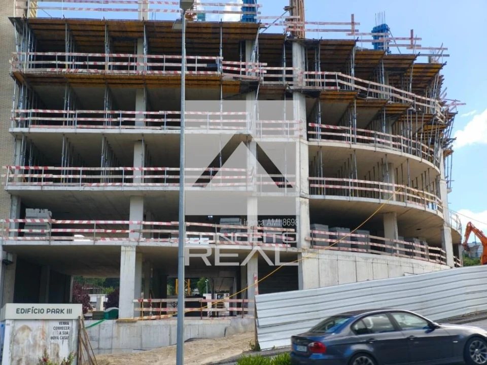 Apartamento T3 para Venda em Lordelo Foto 29