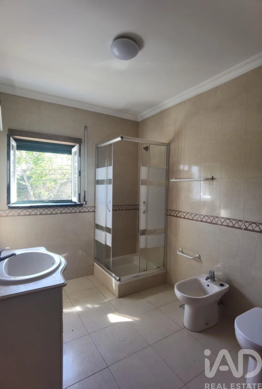 Moradia T4 para Arrendamento em Foz do Arelho Foto 9