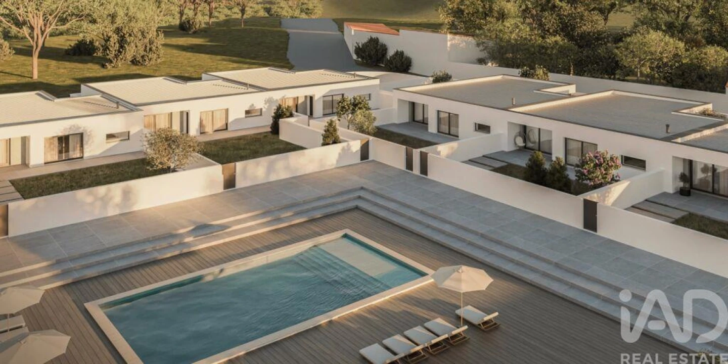 Terreno para Venda em Alcoentre Foto 3