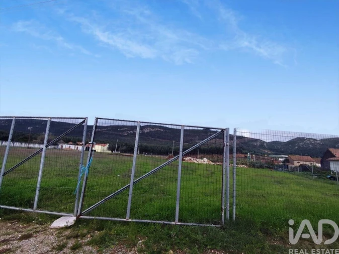Terreno para Venda em Alcoentre Foto 7