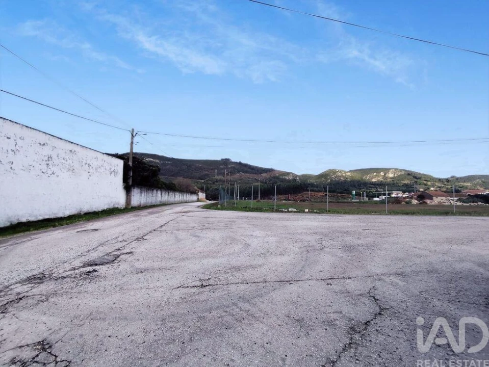 Terreno para Venda em Alcoentre Foto 6