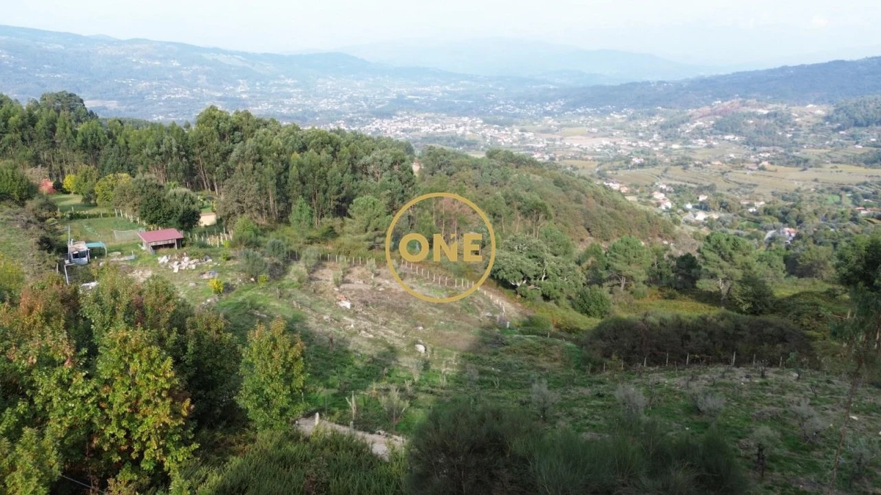 Terreno para Venda em Gondufe Foto 10
