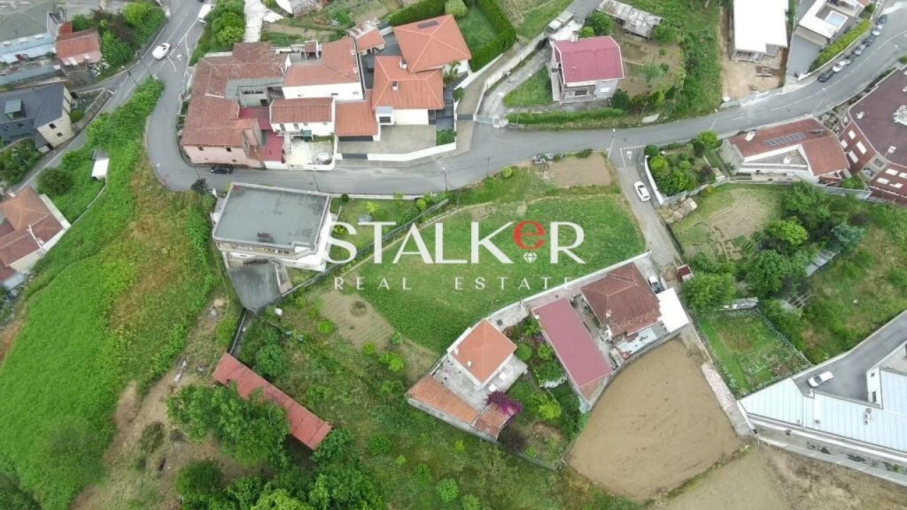 Terreno para Venda em Fiães Foto 3