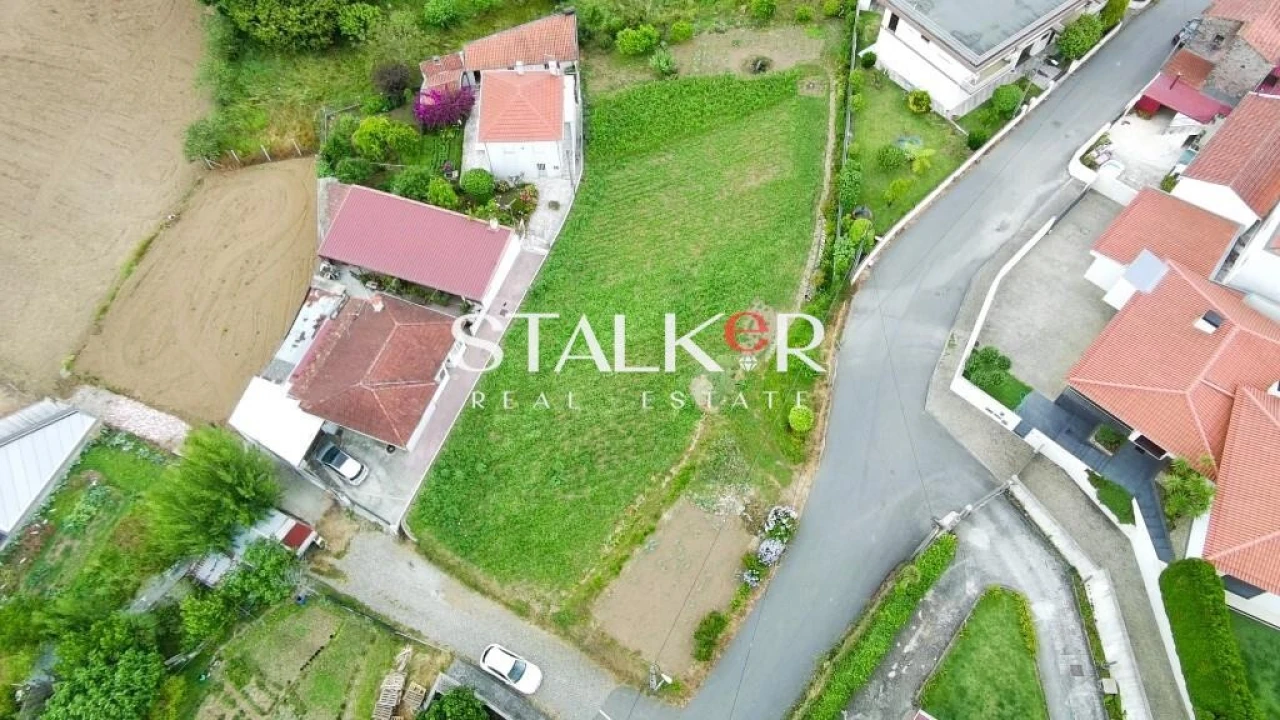 Terreno para Venda em Fiães Foto 1