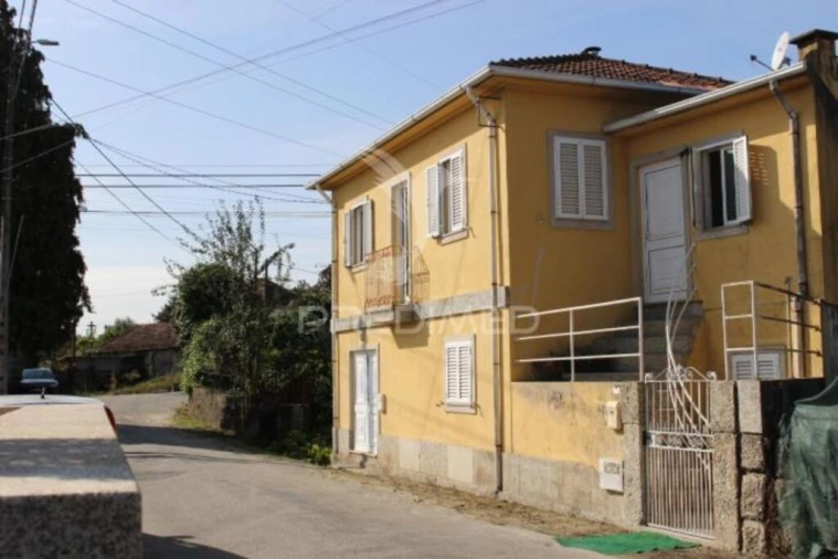 Moradia T2 para Venda em Cristelos, Boim e Ordem