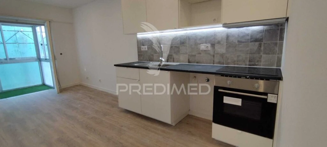 Apartamento T2 para Venda em Santa Iria de Azoia, São João da Talha e Bobadela Foto 5