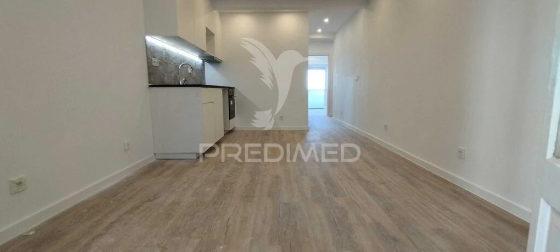 Apartamento T2 para Venda em Santa Iria de Azoia, São João da Talha e Bobadela Foto 3