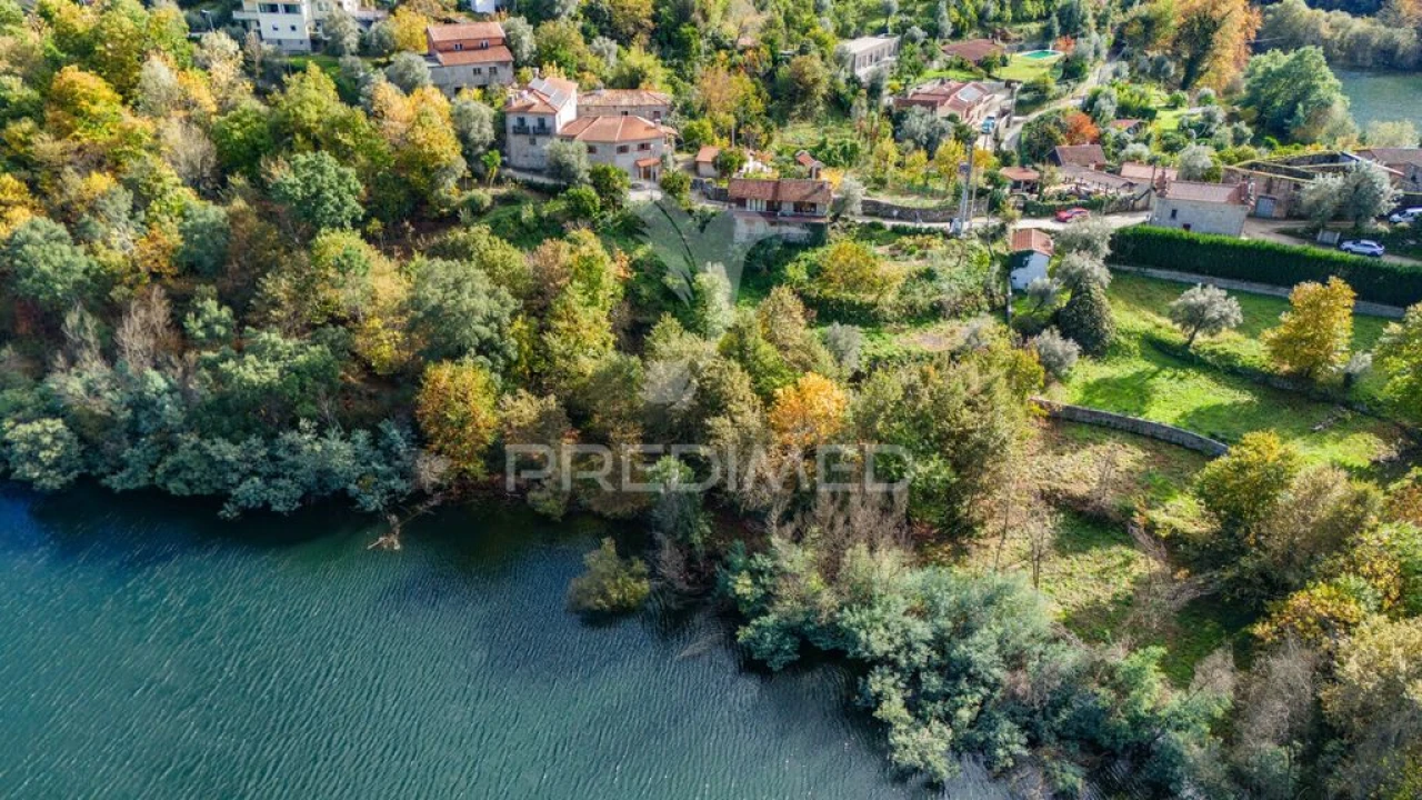 Terreno para Venda em Caniçada e Soengas Foto 7