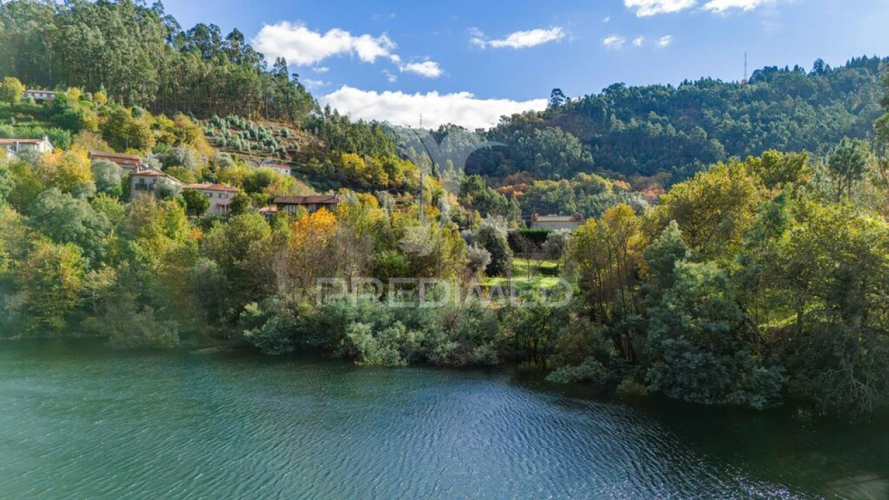 Terreno para Venda em Caniçada e Soengas Foto 5