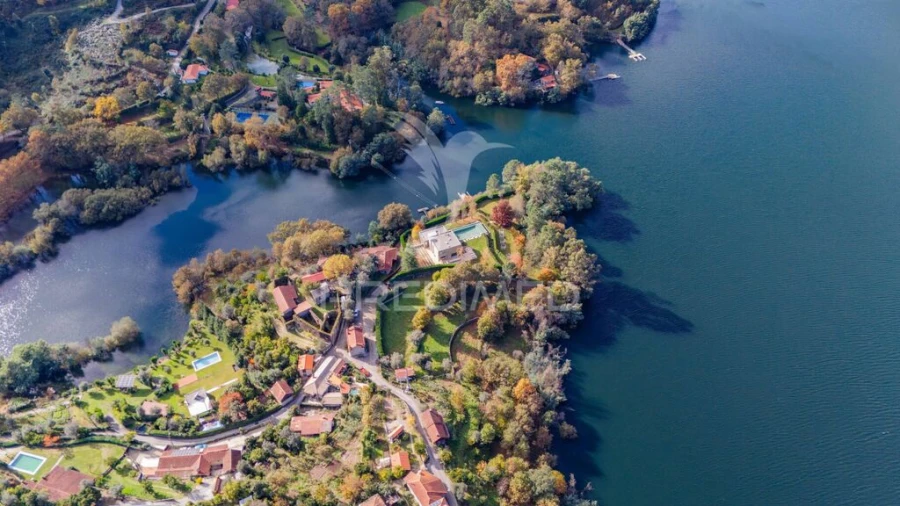 Terreno para Venda em Caniçada e Soengas Foto 10