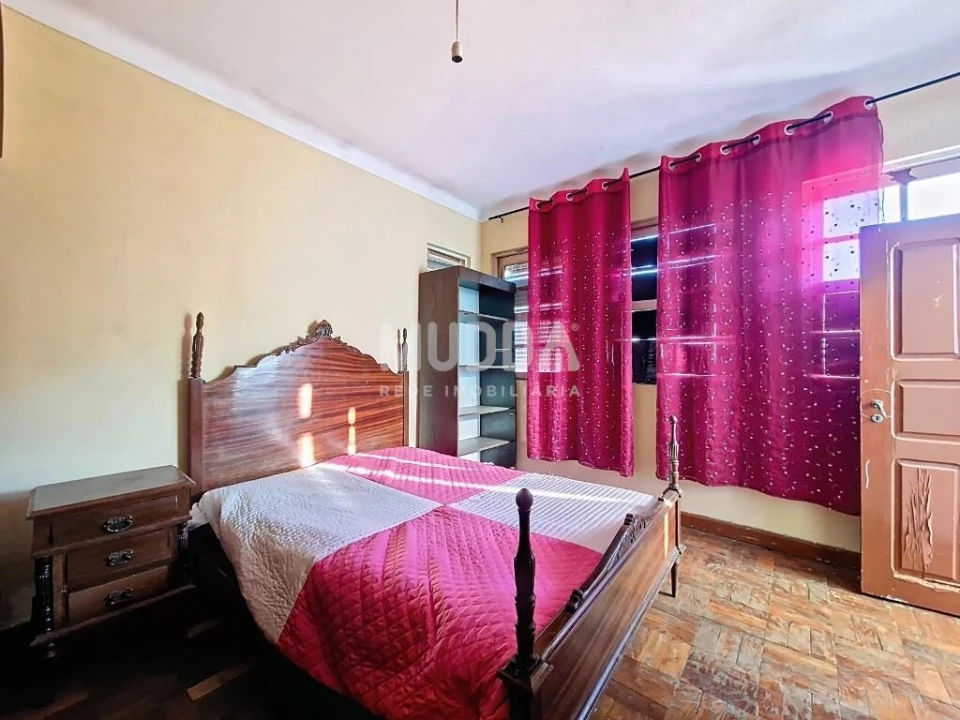 Prédio para Venda em Sé, Santa Maria e Meixedo Foto 5