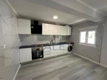 Apartamento T3 para Venda em Almada, Cova da Piedade, Pragal e Cacilhas