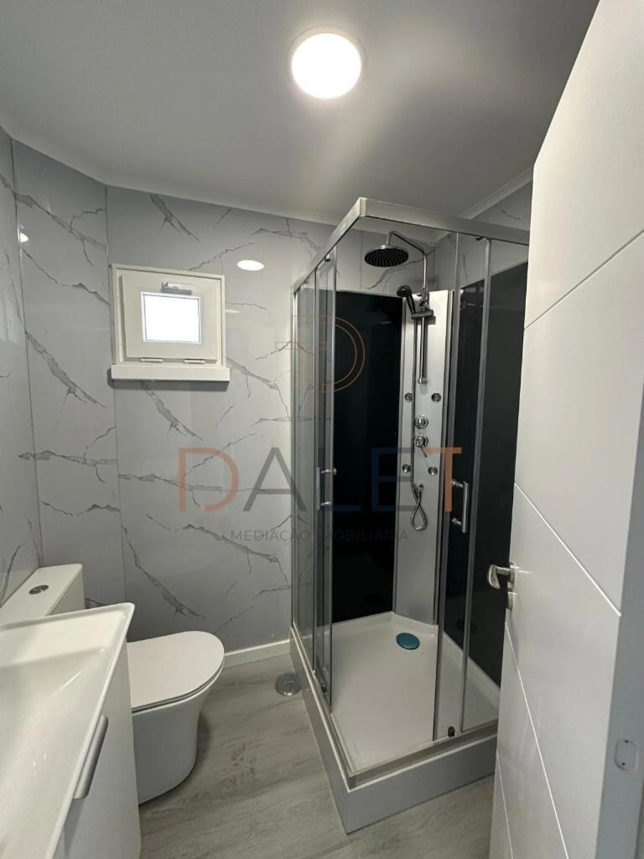 Apartamento T3 para Venda em Almada, Cova da Piedade, Pragal e Cacilhas Foto 8